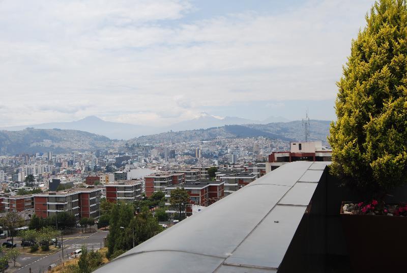 Citimed Hotel Quito Exterior photo